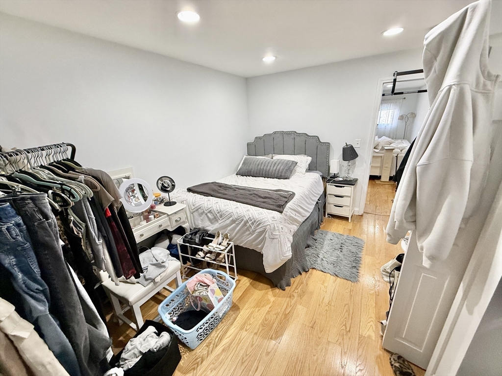 9 Boston St, South Boston