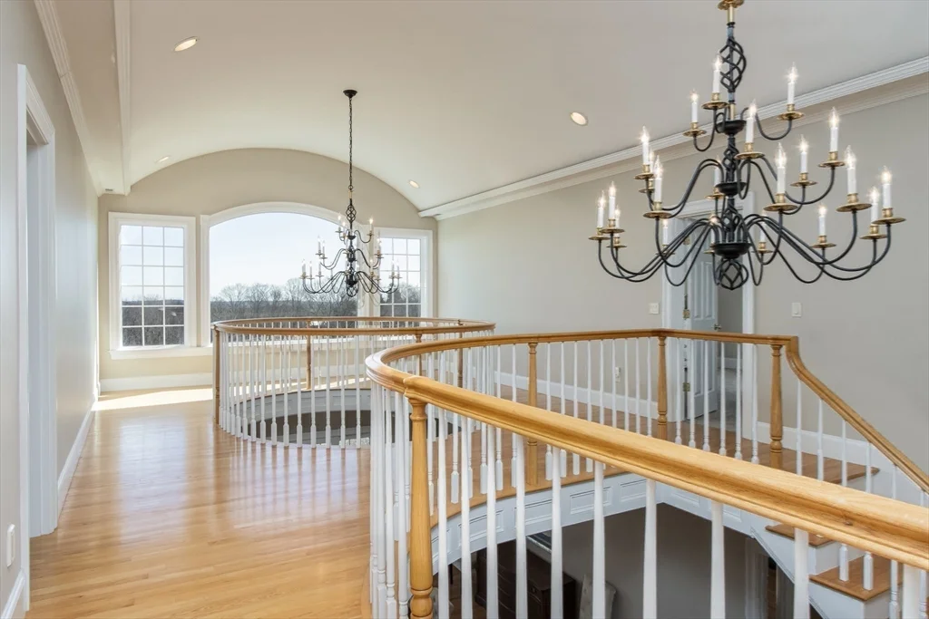 63 Skyfields Dr, Groton