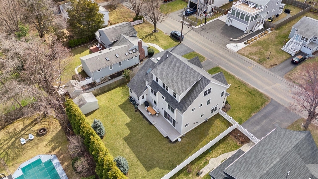 40 Foley Beach Rd, Hingham