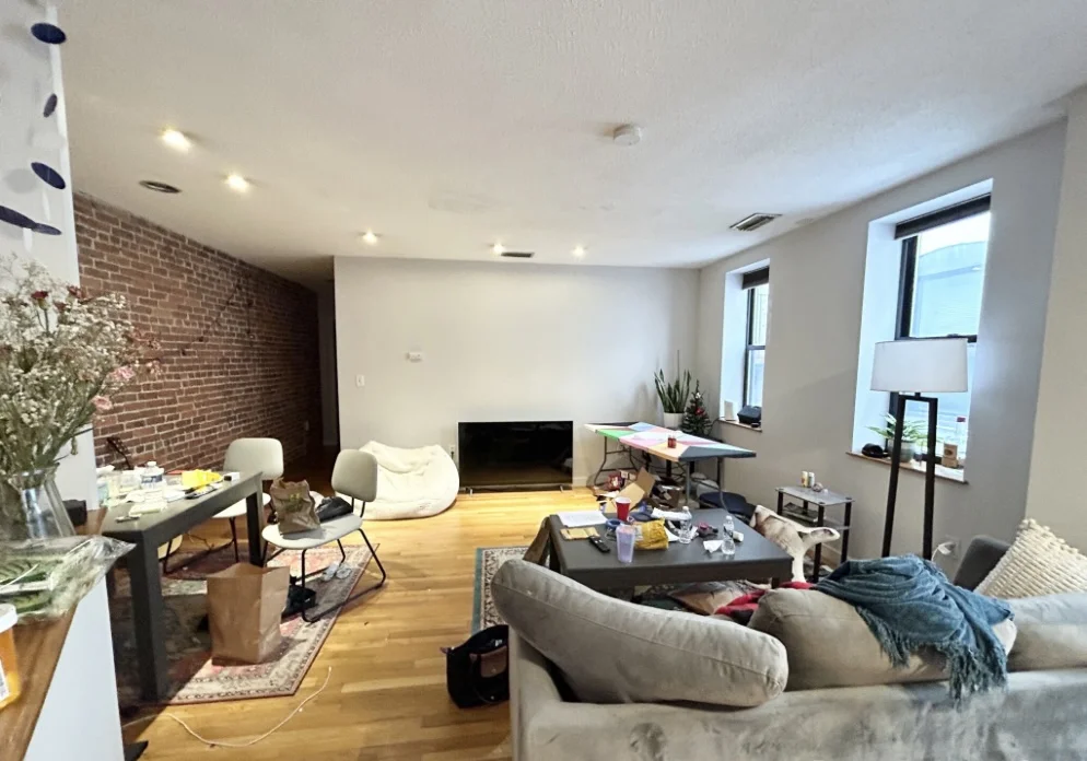 73 Gainsborough St, Fenway