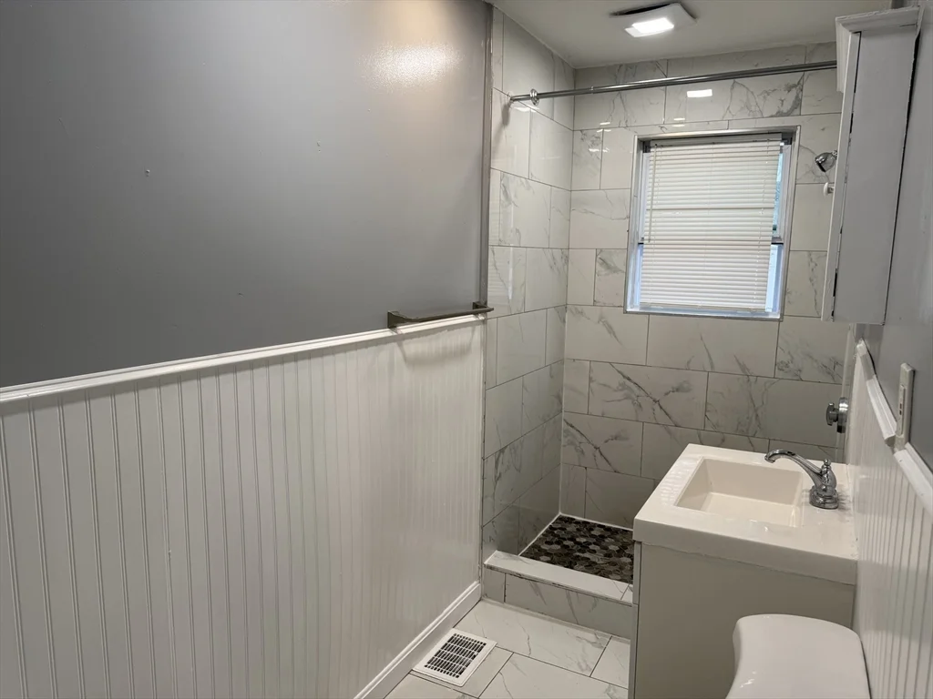 72 Allen St, Randolph