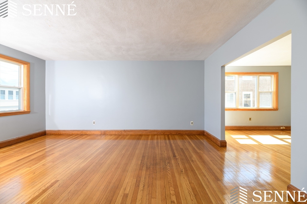 88 Ten Hills Rd, Somerville