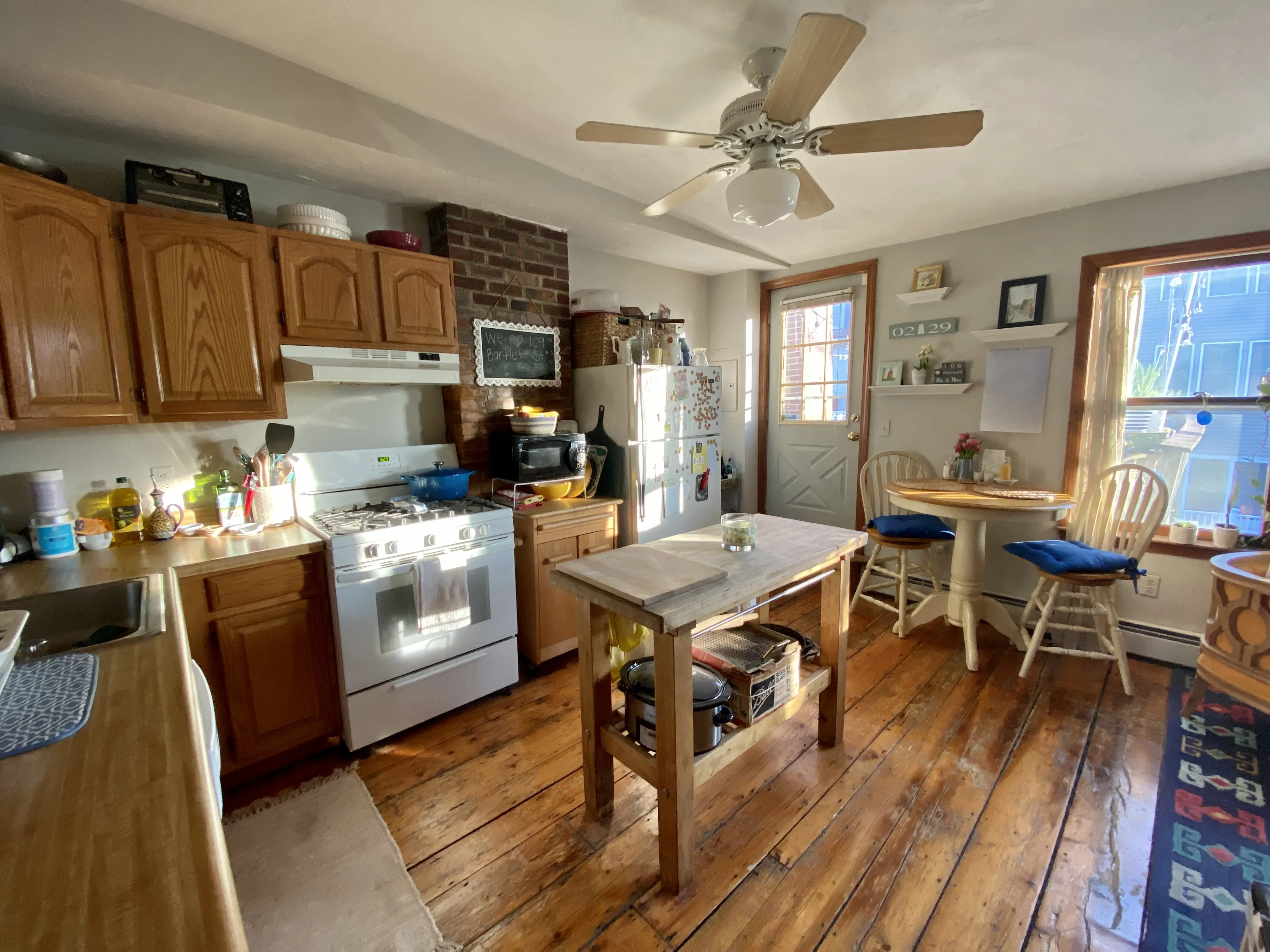 109 Bartlett St, Charlestown