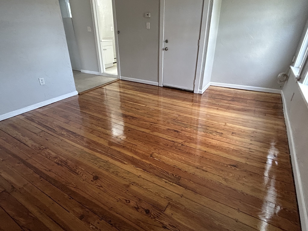 27 Warren Ave, Malden