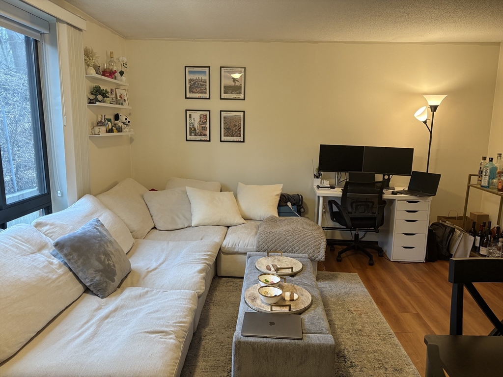 109-111 Tremont St, Brighton