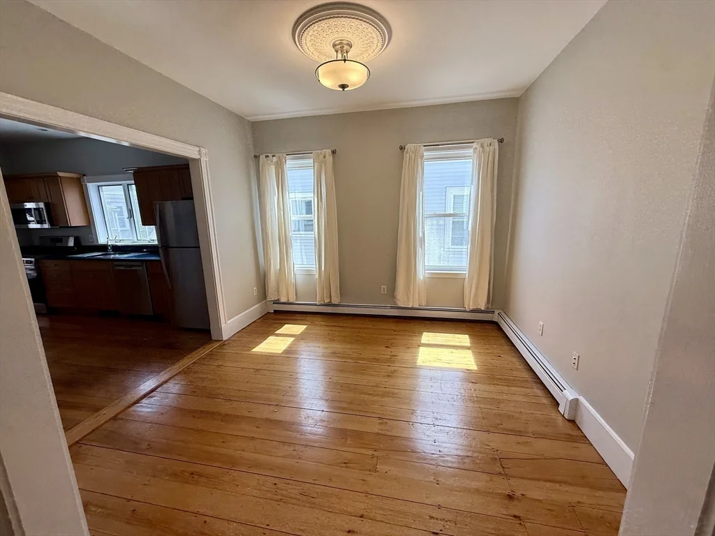 38 Goldsmith St, Jamaica Plain