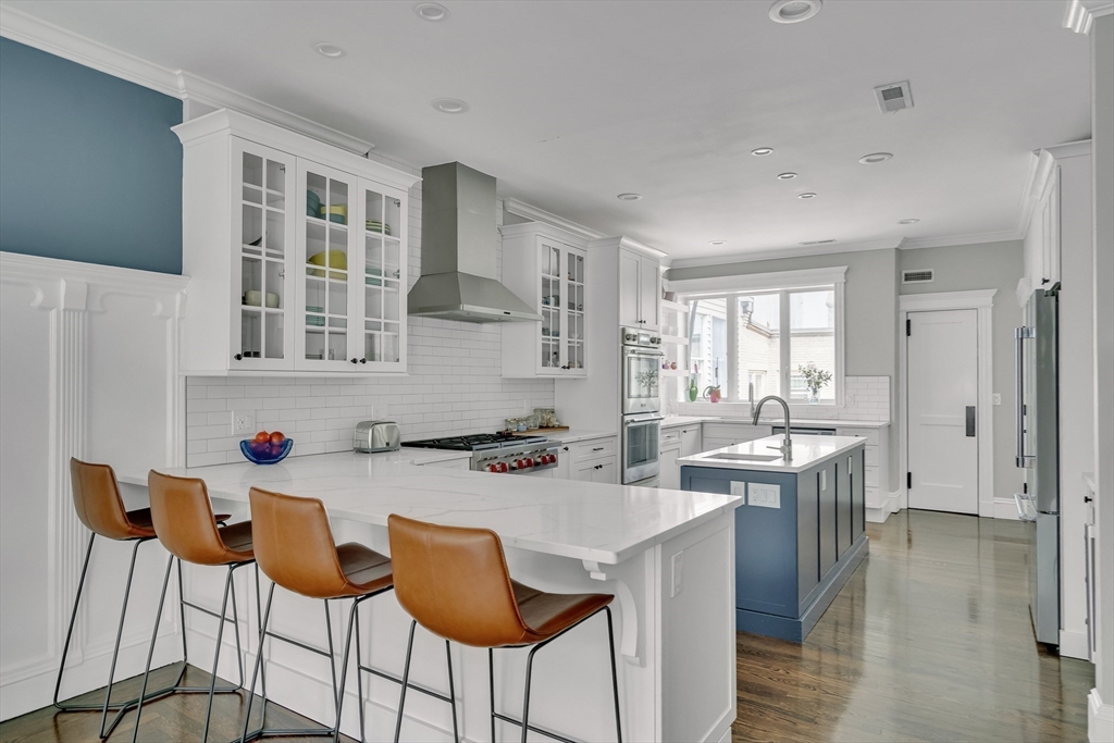 105 Winchester St, Coolidge Corner