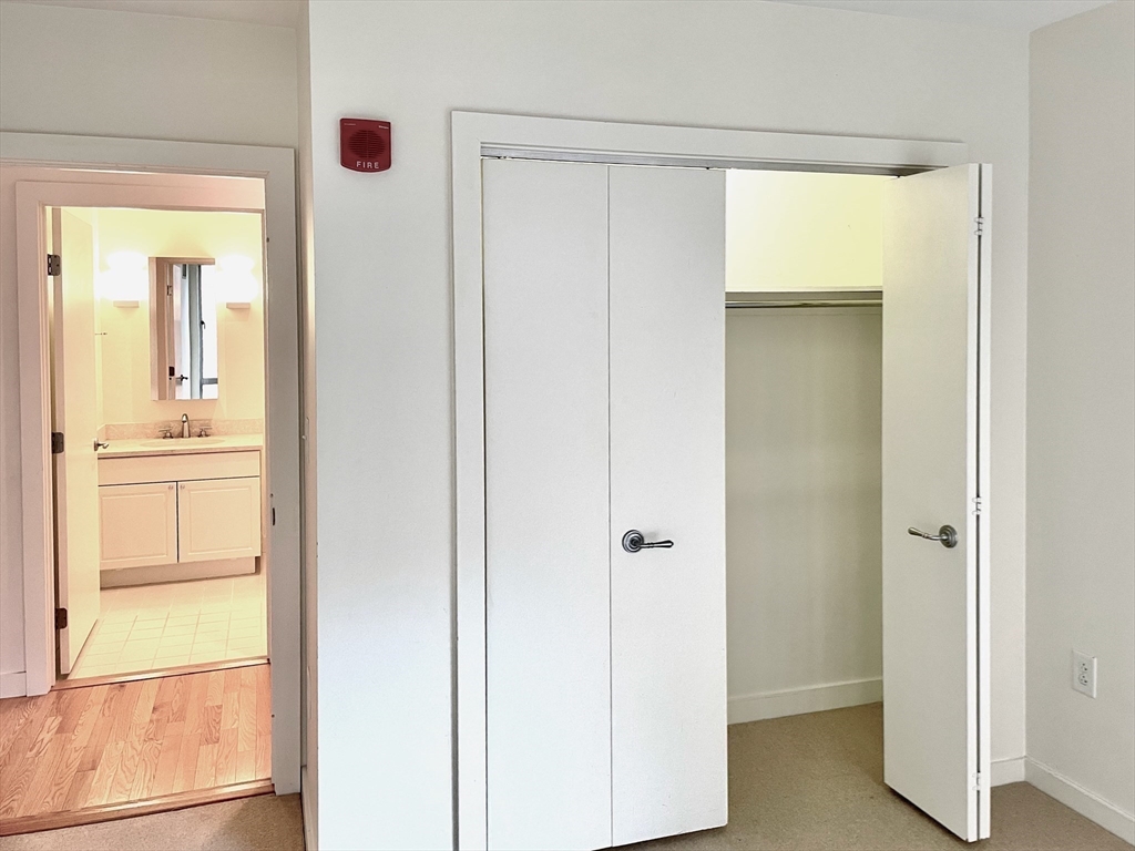 80 Broad St, Downtown