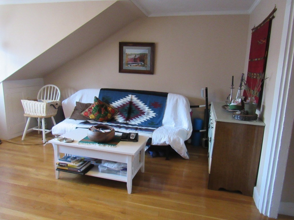 95 W Cedar St, Beacon Hill