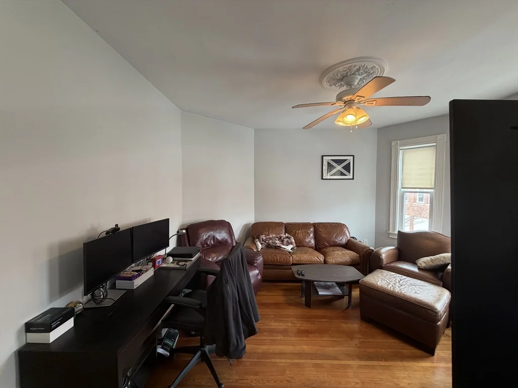703 E 2nd St, South Boston