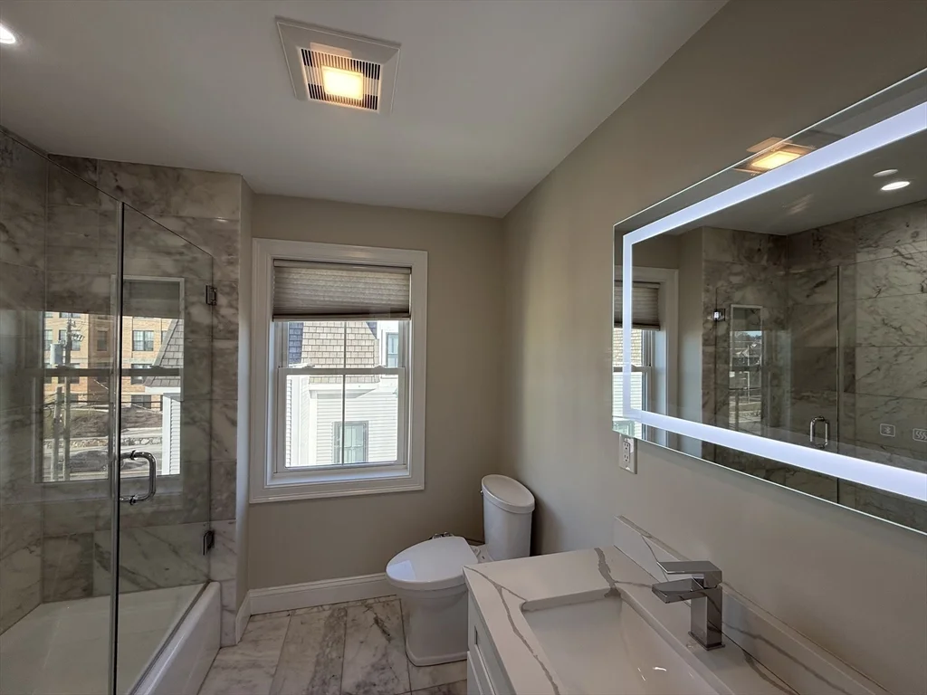 62 Harvard Ave, Hyde Park