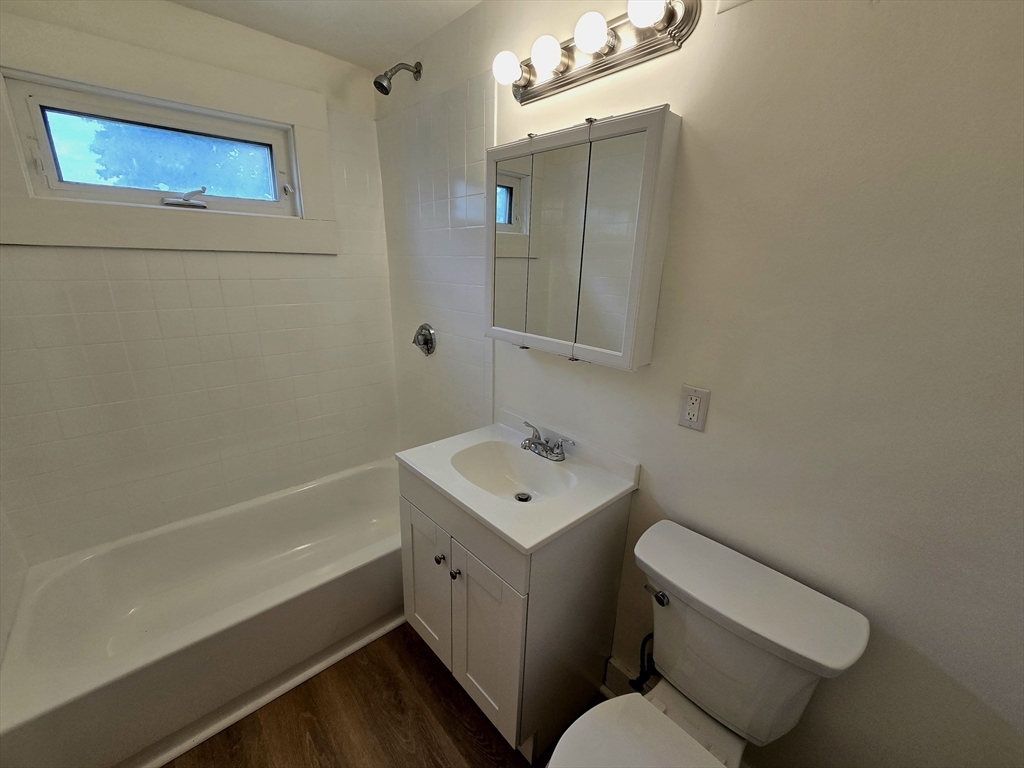 63 Stewart St, Quincy