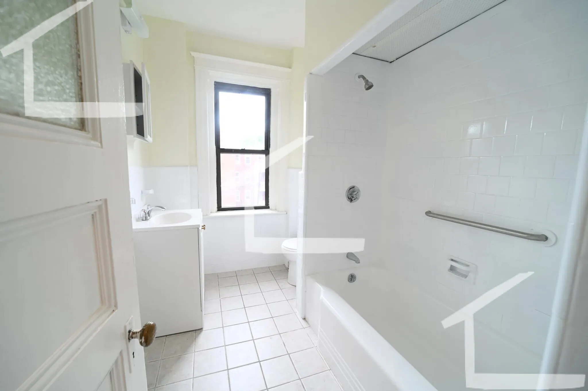 1855 Beacon St, Aspinwall Hill