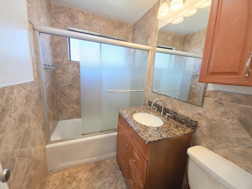 48 Shrewsbury Green Dr, Shrewsbury