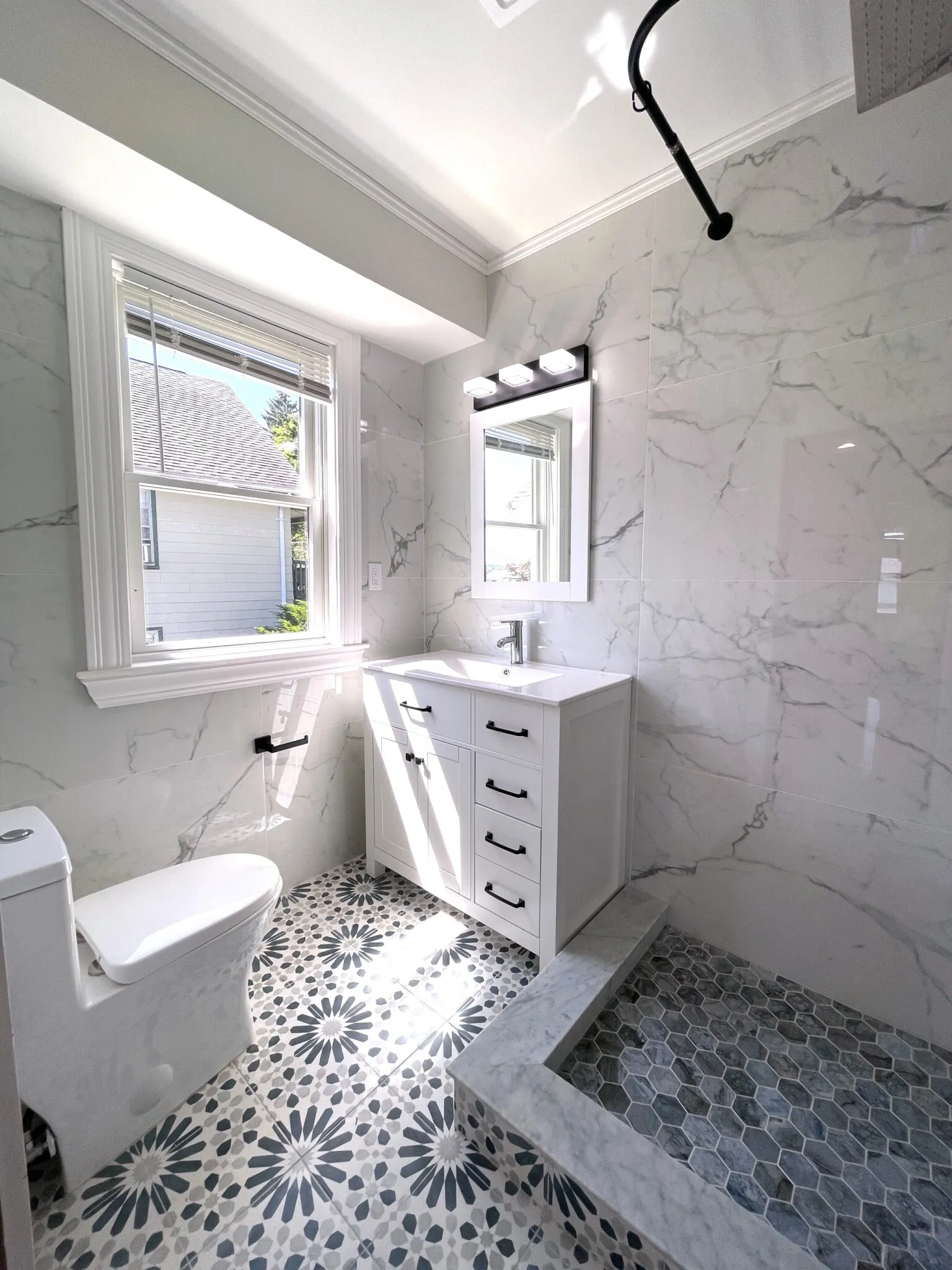 58 Edgecliff Rd, Strawberry Hill