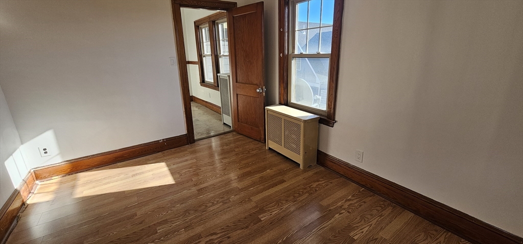 14 Harding Ave, Everett