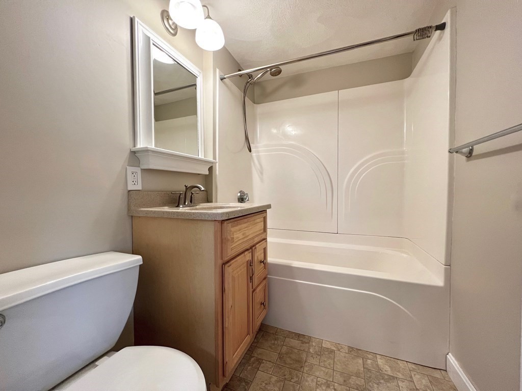 58 Pearl St, Charlestown