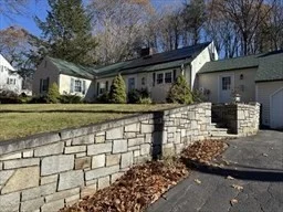 100 Lawrence St, Gardner