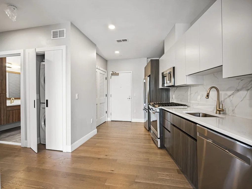 9 Central St, Spring Hill