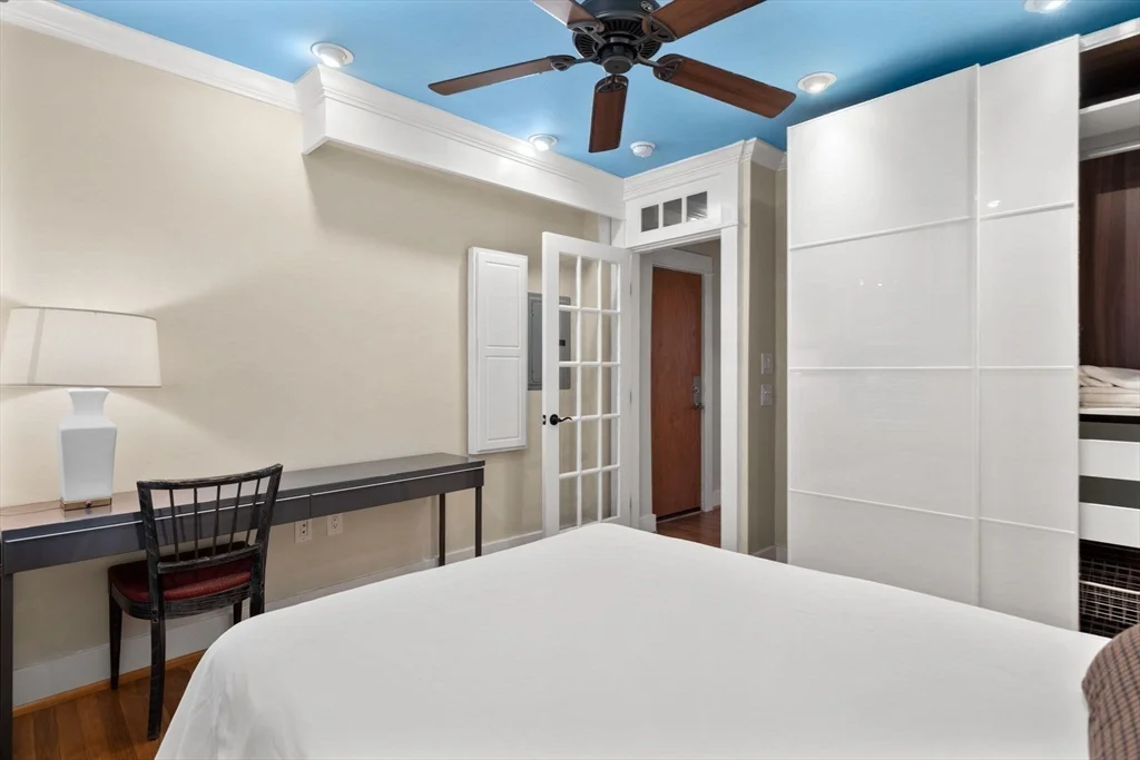 6 North Hudson St, North End