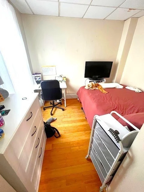 2 Paige, South Boston