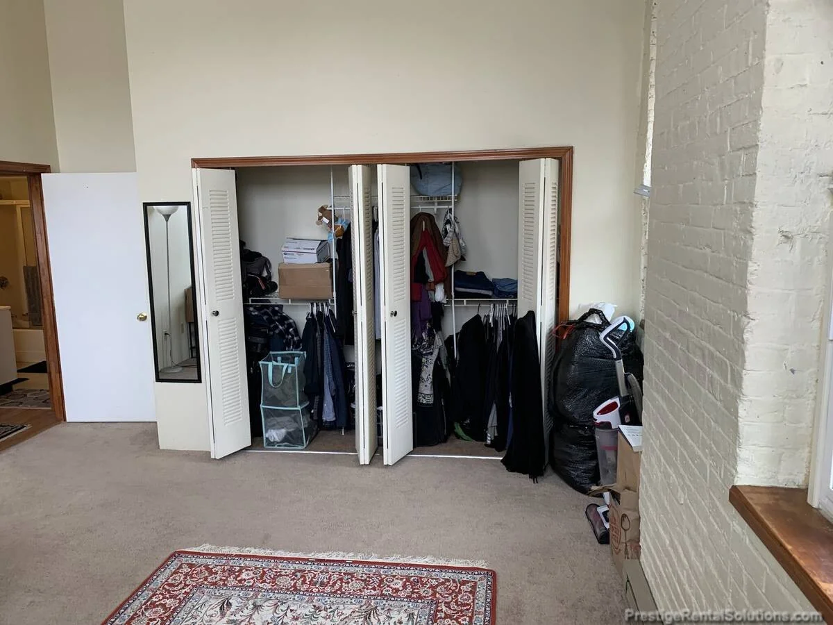 11 Willow St, Fitchburg