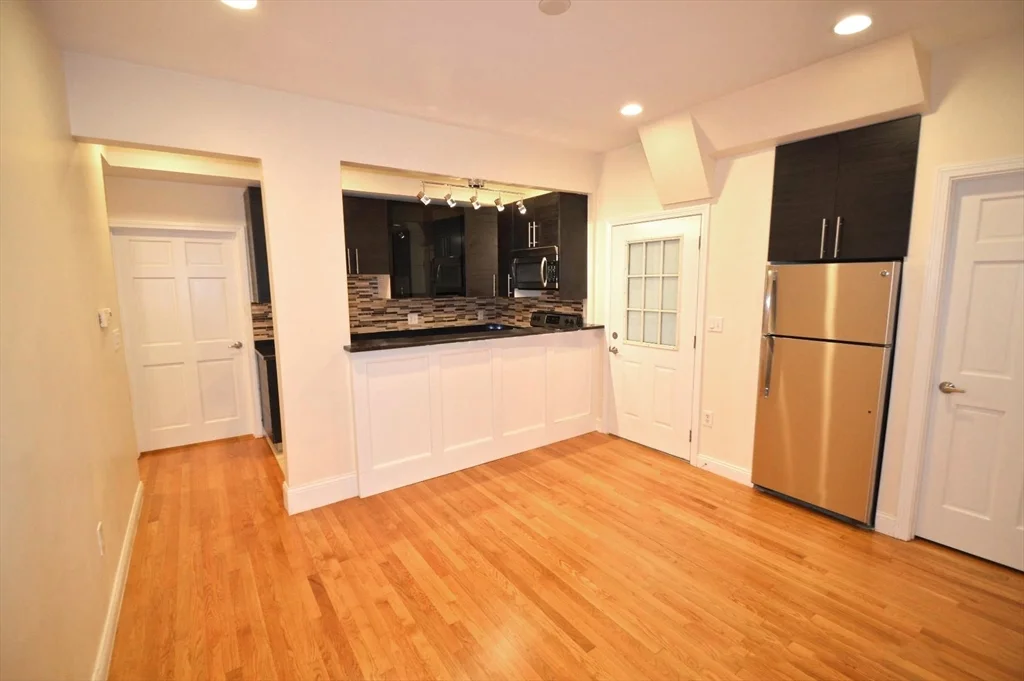 1801 Beacon St, Brookline