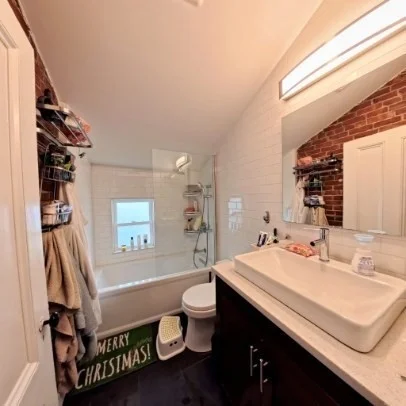 185 Davis Ave, Brookline Village