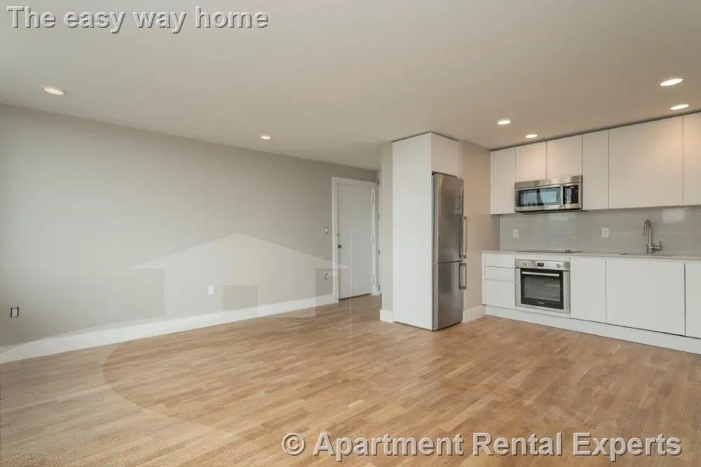 334 Harvard St, Harvard Square