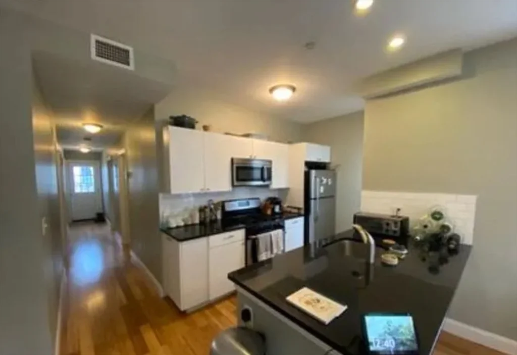 17 Ashley, Jamaica Plain