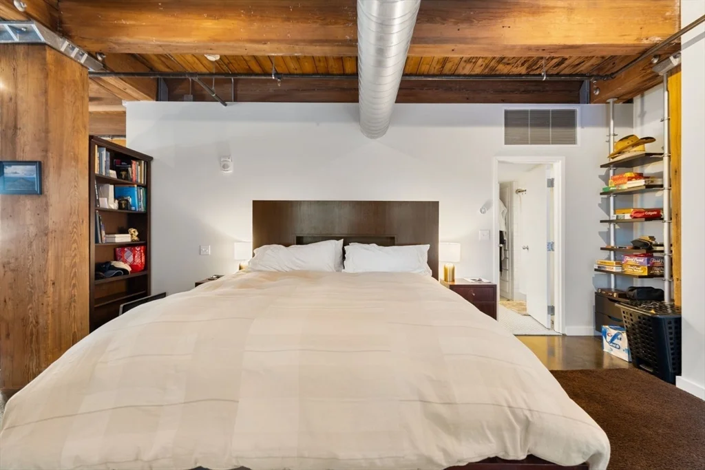 9 W Broadway, South Boston