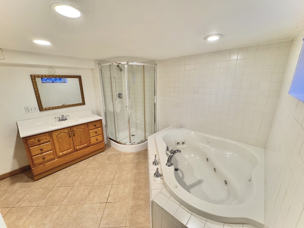 16 Kondazian St, Watertown