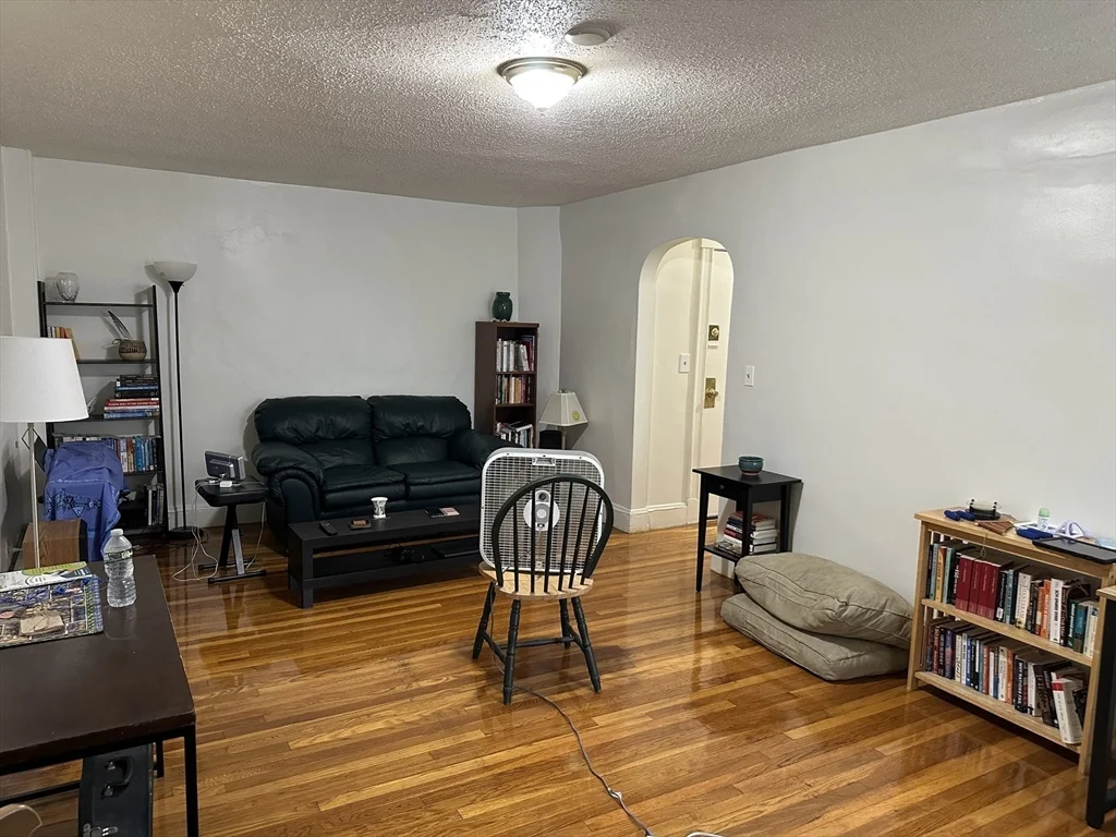 35 Tudor St, Diamond District