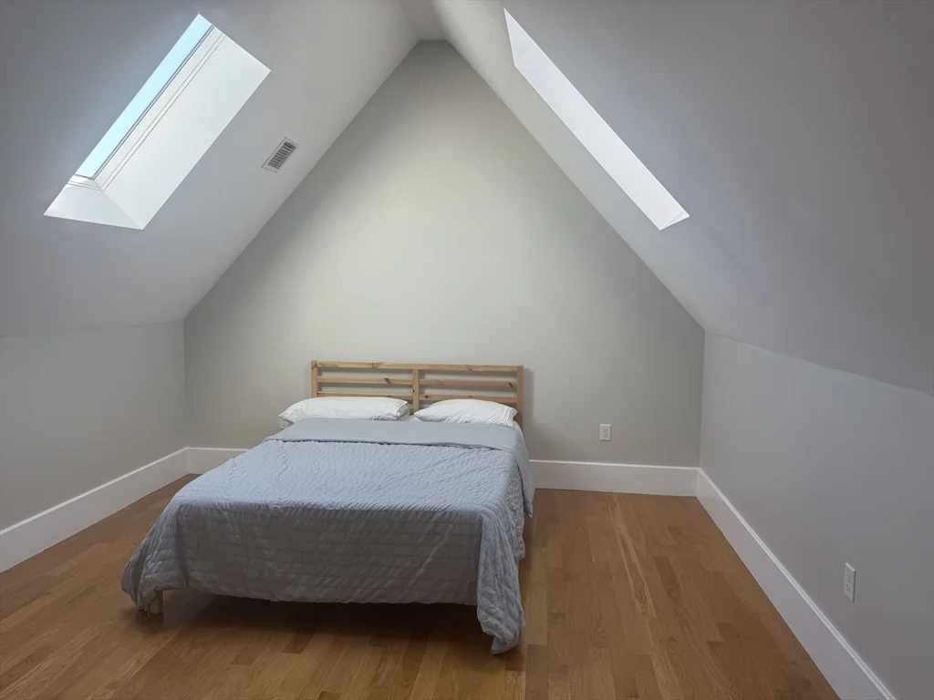 204 Spencer Ave, Chelsea