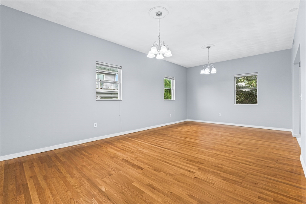 37 Munroe St, Somerville