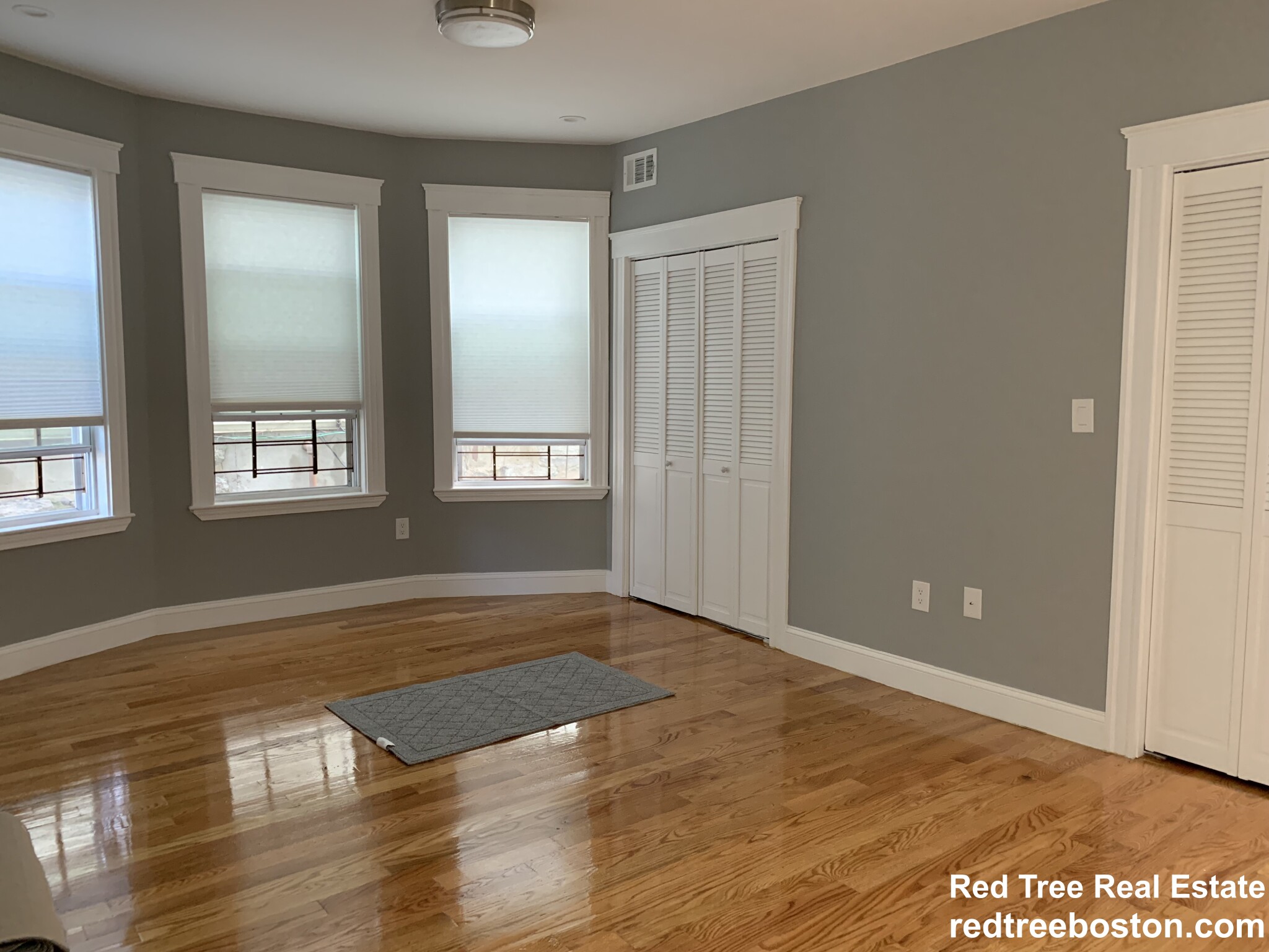 5 bed, 1 bath apartment for rent at 146 Hillside St Unit 1, Mission Hill — photo 18 of 28