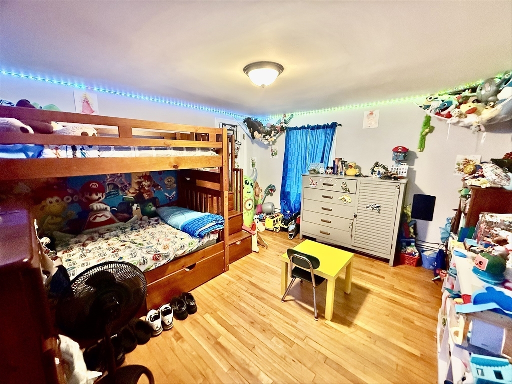 21 Langlois Ave, Southbridge