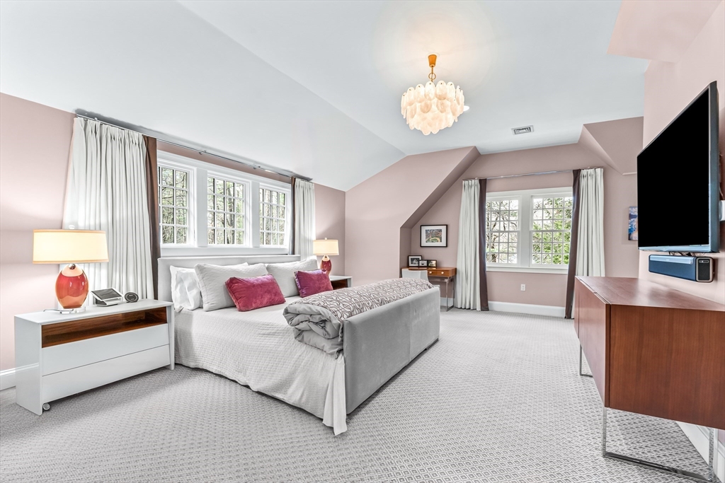 22 Chadwick Rd, Weston