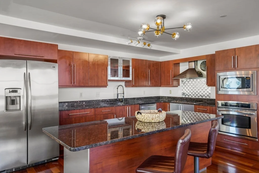10 Ocean Ave, Revere Beach