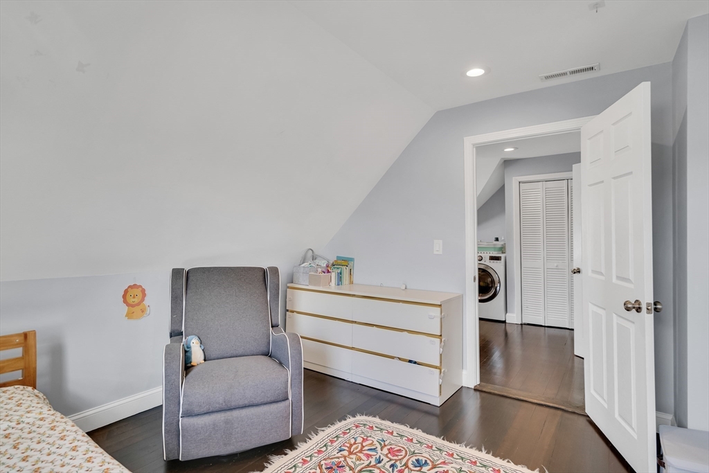 11 Lexington St, Bemis