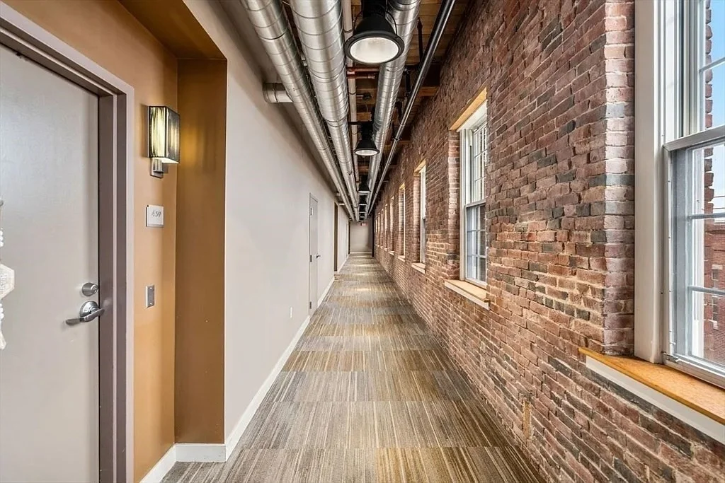 130 John St, Downtown