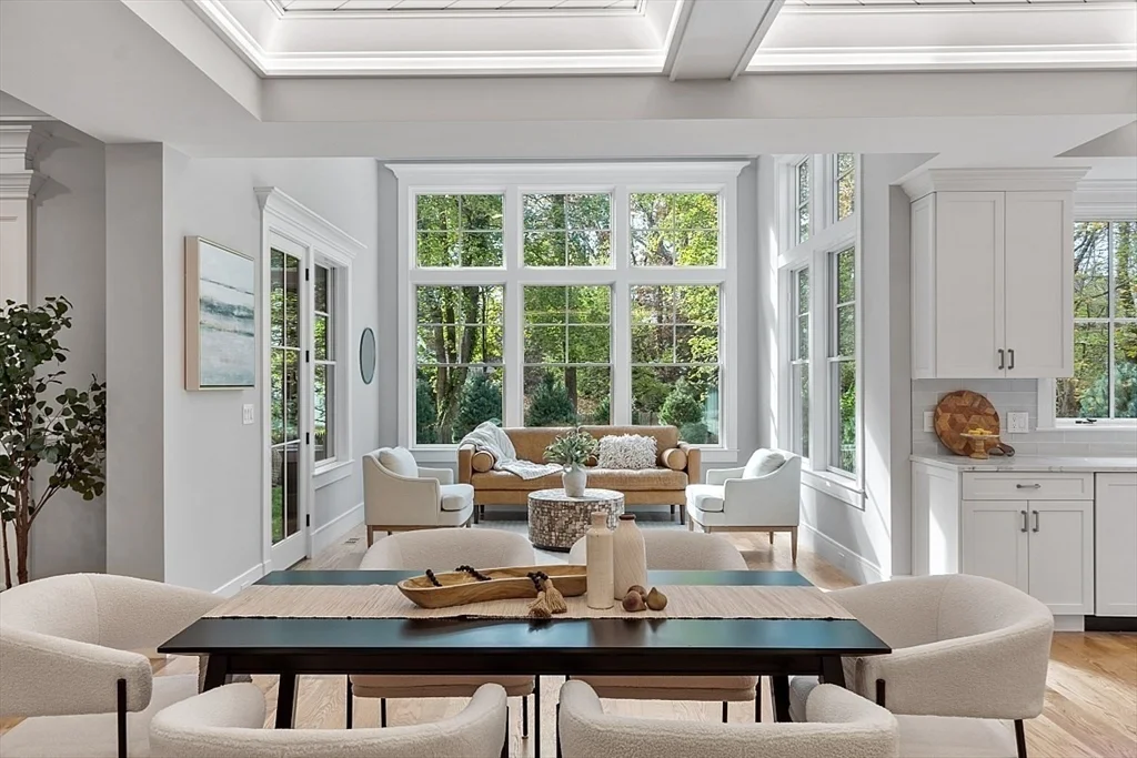 18 Sprague Rd, Wellesley Hills