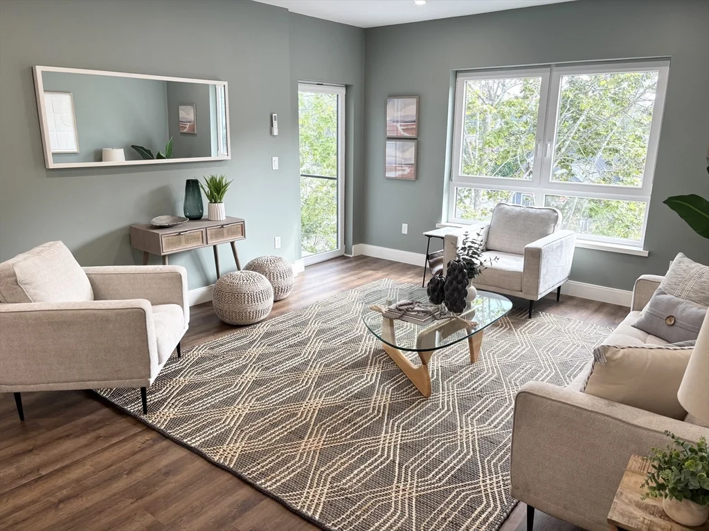 1391 Main St, Walpole