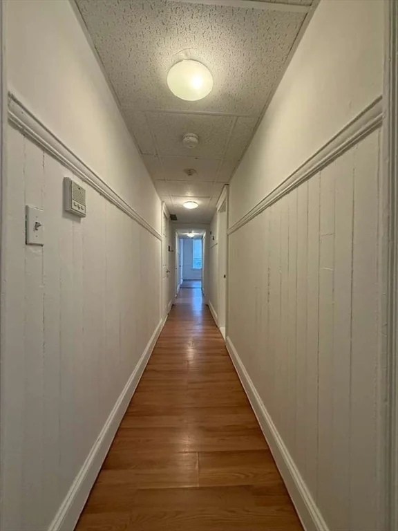 106 River St, Zip 01832