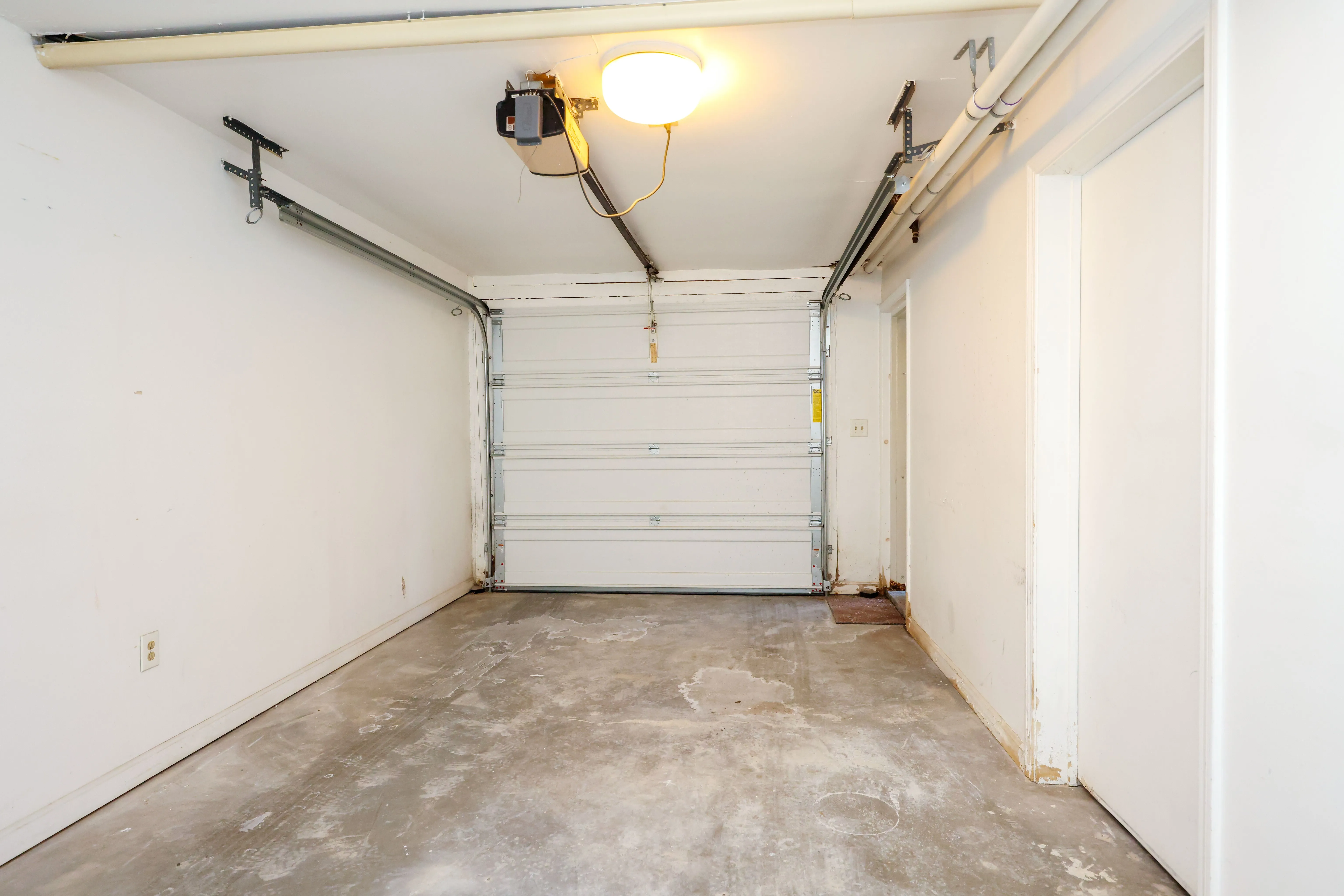 85 Brainerd Rd, Brighton