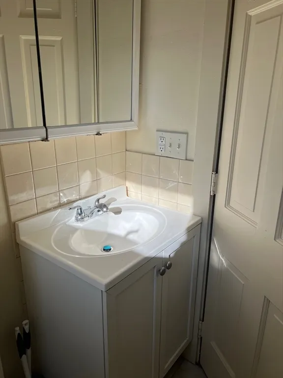 167-169 Pleasant St, Whitman