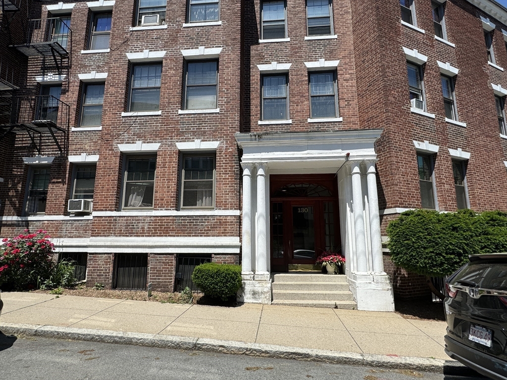 130 Sutherland Rd, Brighton