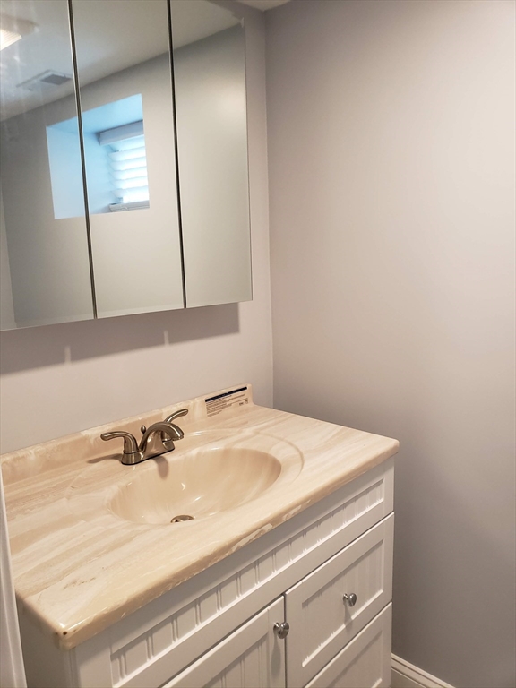 119 West Adams St, Tufts University