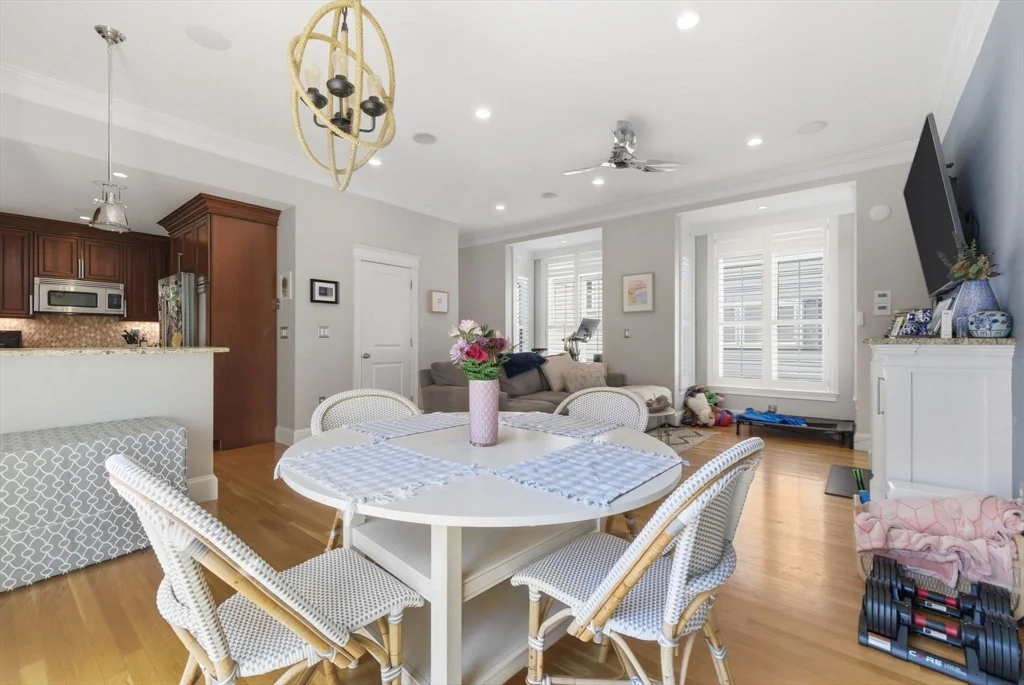 110 Bolton St, South Boston