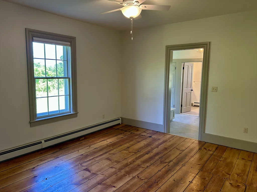 831 Lexington Rd, Concord